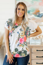 Load image into Gallery viewer, Vanna Vintage Floral Tee
