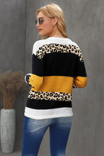 Load image into Gallery viewer, Yuri Yellow-Leopard Knit Sweater
