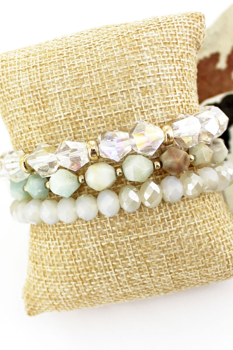 Mint Star Cut Stone and Glass Beaded Bracelet Set